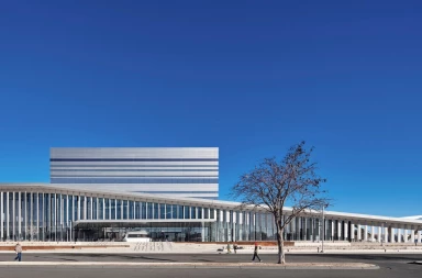 Buddy Holly Hall of Performing Arts and Sciences reflects the physical and cultural landscape of Texas Buddy Holly表演艺术和科学展示了德克萨斯州的物理和文化景观