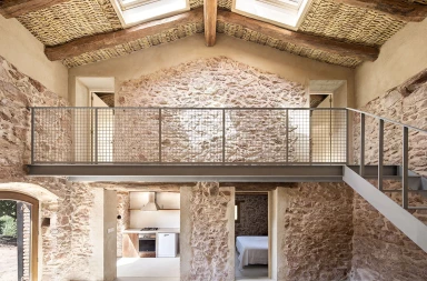 Transformation retains the charm of a Catalan country house 转型保留加泰罗尼亚乡村屋的魅力