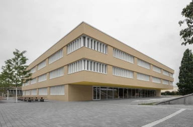 Hochschule Hannover subtly reinterprets its campus context Hochschule Hannover巧妙地重新解释了其校园背景