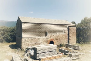 San Juan de Ruesta Chapel Restoration by Sebastian Arquitector recovers the strong volume of an iconic hermitage San Juan de Ruesta Chapel Restoration by Sebastian Arquitector recovers the strong volume of an iconic hermitage