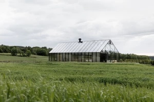 Restaurang ÄNG by Norm Architects fosters an all-sensory restaurant experience in rural Sweden NORM Architects撰写的餐厅派卓越餐厅促进了瑞典农村地区的全敏感餐厅体验