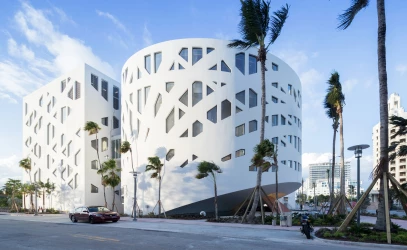 FAENA FORUM, FAENA BAZAAR AND PARK