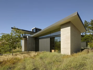 House of Earth and Sky