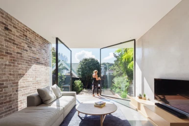 D House by Marston Architects -