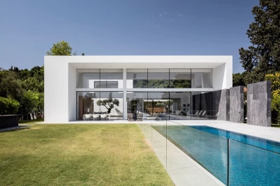 F HOUSE