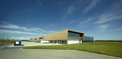 Base Backing Wall - INSULATED FACADE SYSTEM TRIMOTERM FTV